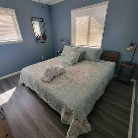 2022 Renovated 2-Bdrm Cozy, Lovely Condo W/Parking! Hilton Head Island Exterior foto