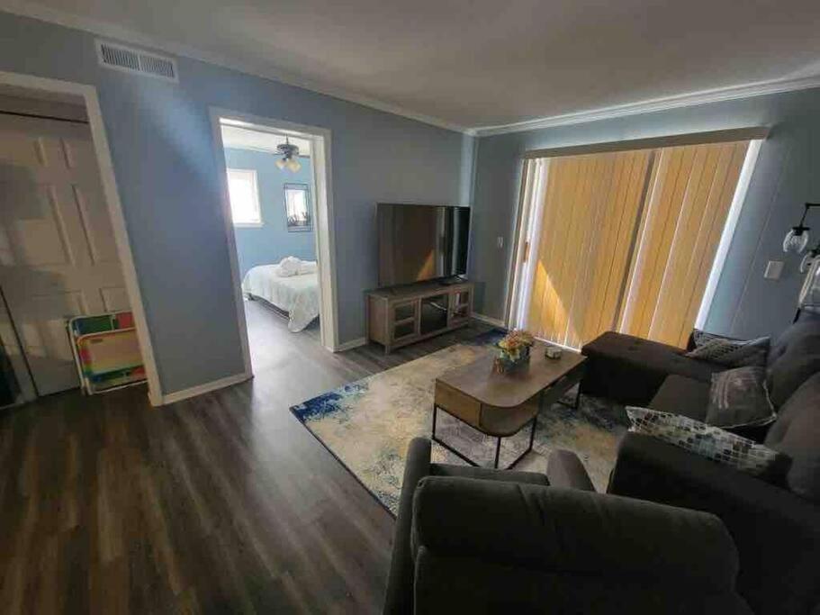 2022 Renovated 2-Bdrm Cozy, Lovely Condo W/Parking! Hilton Head Island Exterior foto