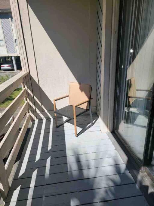 2022 Renovated 2-Bdrm Cozy, Lovely Condo W/Parking! Hilton Head Island Exterior foto