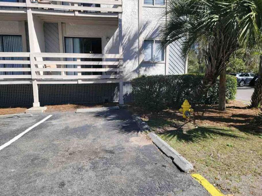 2022 Renovated 2-Bdrm Cozy, Lovely Condo W/Parking! Hilton Head Island Exterior foto
