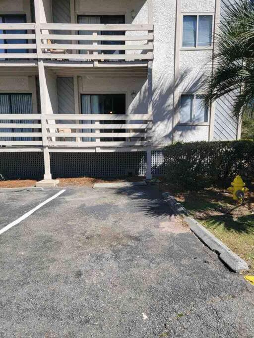 2022 Renovated 2-Bdrm Cozy, Lovely Condo W/Parking! Hilton Head Island Exterior foto