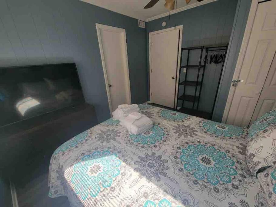 2022 Renovated 2-Bdrm Cozy, Lovely Condo W/Parking! Hilton Head Island Exterior foto